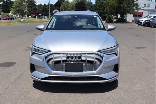 Florett Silver Metallic 2020 Audi e-tron Sportback Premium Plus