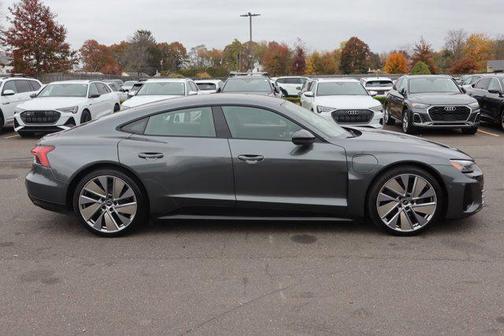 2022 Audi e-tron GT Prestige