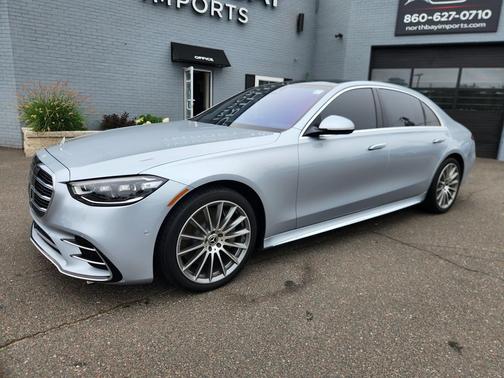 Cirrus Silver 2022 Mercedes-Benz S-Class 4MATIC