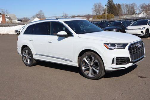 2022 Audi Q7 55 Premium Plus