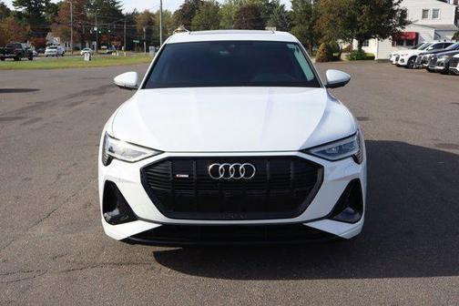 2022 Audi e-tron Sportback S line Premium