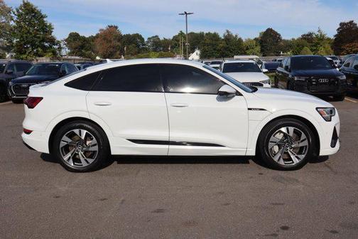 2022 Audi e-tron Sportback S line Premium