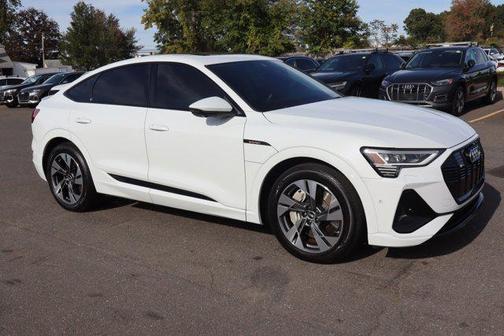 2022 Audi e-tron Sportback S line Premium