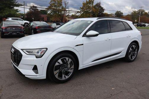 2021 Audi e-tron Premium