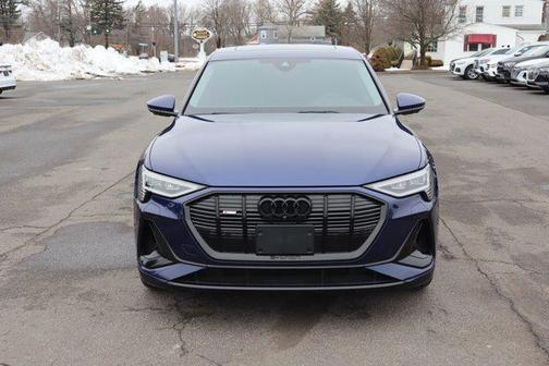 2022 Audi e-tron Sportback S line Premium Plus