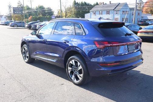 2021 Audi e-tron Premium