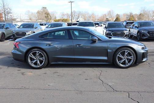 2023 Audi e-tron GT Premium Plus quattro