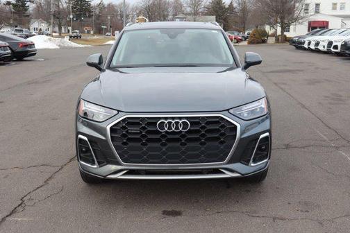2023 Audi Q5 45 S line Premium