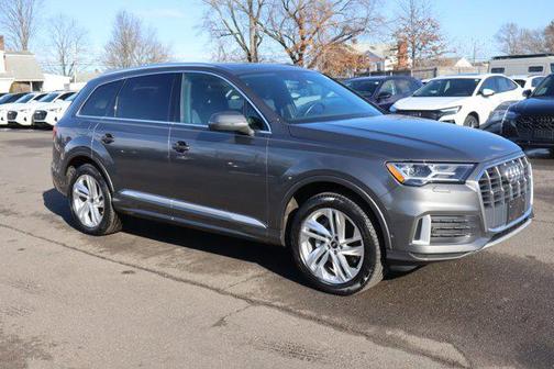2022 Audi Q7 45 Premium