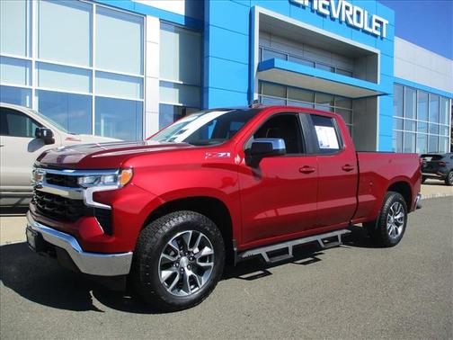 Radiant Red Tintcoat 2024 Chevrolet Silverado 1500 LT