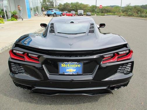 2026 Chevrolet Corvette Stingray w/2LT