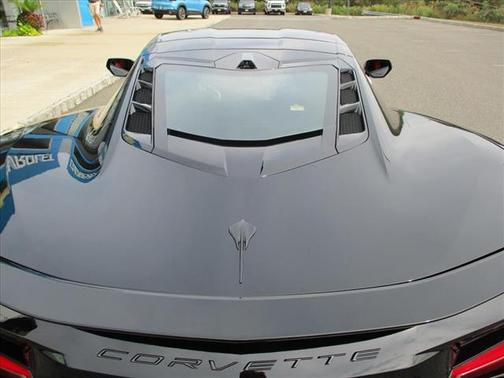 2026 Chevrolet Corvette Stingray w/2LT