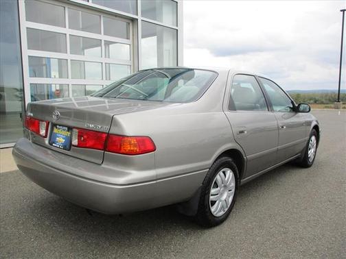 2001 Toyota Camry LE