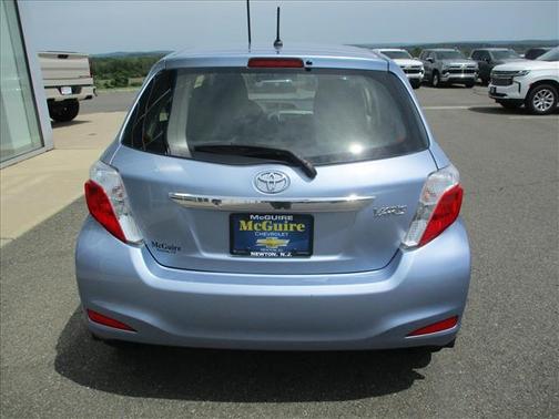 Blazing Blue Pearl 2014 Toyota Yaris LE