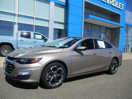 2022 Chevrolet Malibu FWD LT