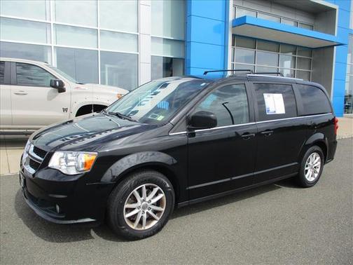 Black Onyx Crystal Pearlcoat 2019 Dodge Grand Caravan SXT