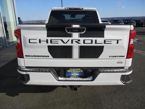 2023 Chevrolet Silverado 1500 Custom