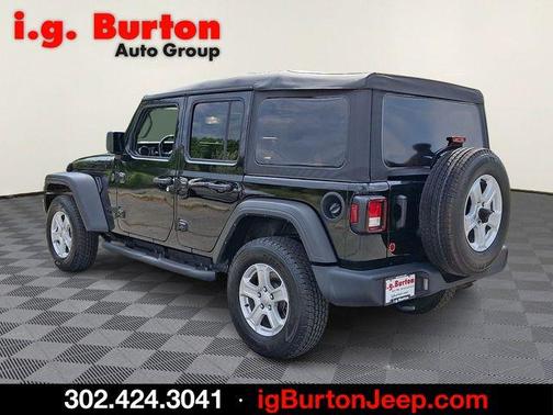 Black Clearcoat 2022 Jeep Wrangler Unlimited Sport
