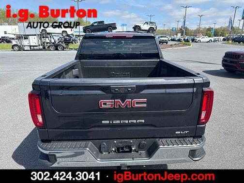 2025 GMC Sierra 1500 SLT