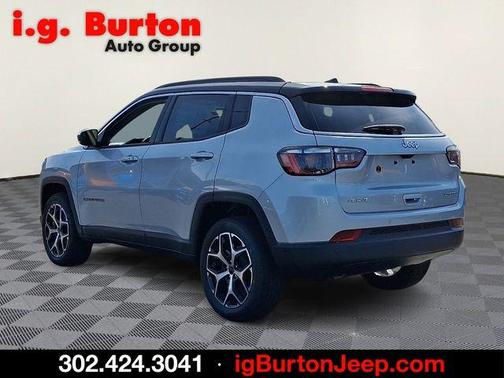Silver Zynith 2026 Jeep Compass Limited