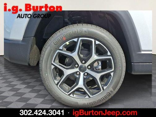 Silver Zynith 2026 Jeep Compass Limited