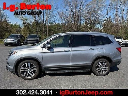 Silver 2016 Honda Pilot Elite