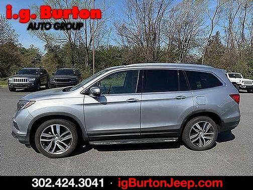 Silver 2016 Honda Pilot Elite