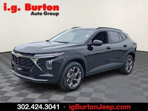 Black Metallic 2024 Chevrolet Trax LT