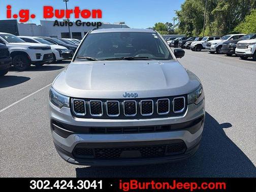 Billet Silver Metallic Clearcoat 2023 Jeep Compass Latitude Lux