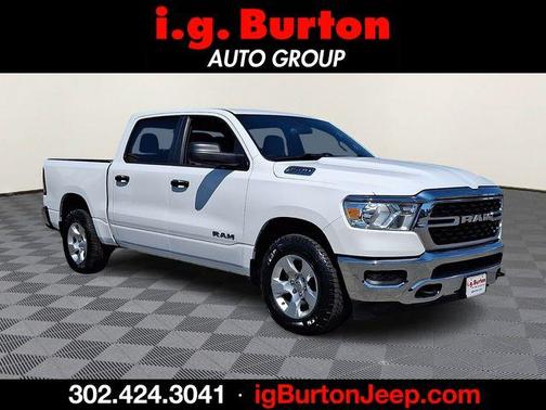 Bright White Clearcoat 2023 RAM 1500 Big Horn