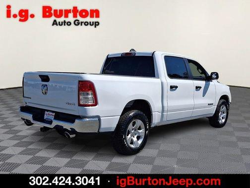 Bright White Clearcoat 2023 RAM 1500 Big Horn