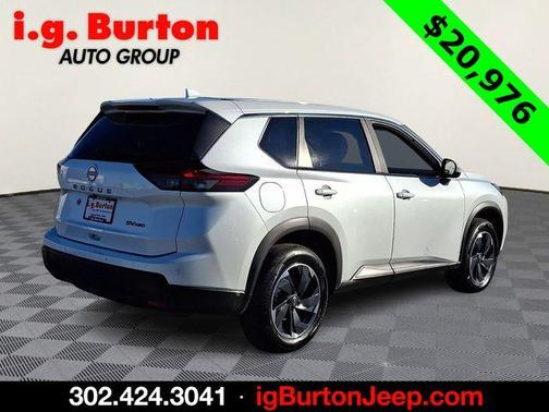 2024 Nissan Rogue SV