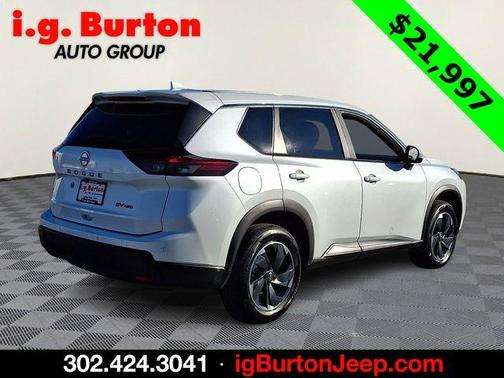 2024 Nissan Rogue SV