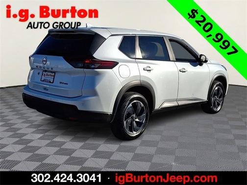 2024 Nissan Rogue SV