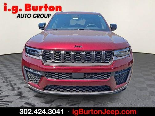 Velvet 2026 Jeep Grand Cherokee Laredo