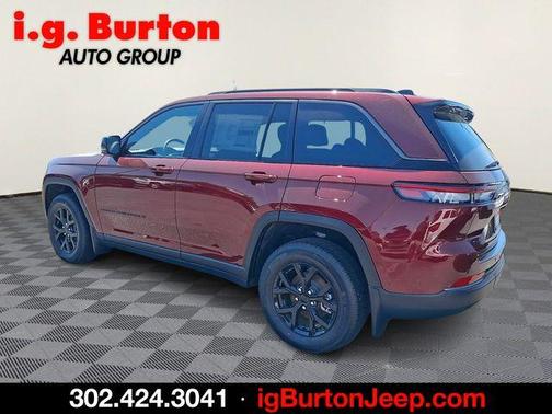 Velvet 2026 Jeep Grand Cherokee Laredo