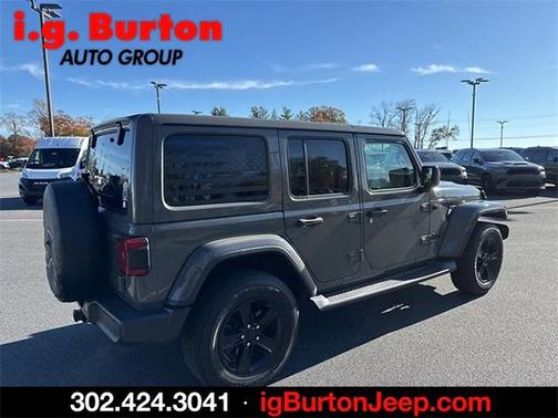 2020 Jeep Wrangler Unlimited Sahara Altitude 4X4