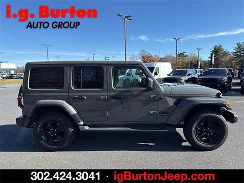 2020 Jeep Wrangler Unlimited Sahara Altitude 4X4