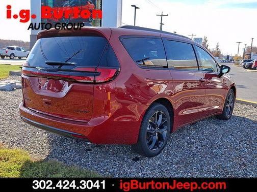 2026 Chrysler Pacifica Limited