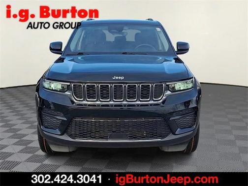 2023 Jeep Grand Cherokee Laredo 4x4