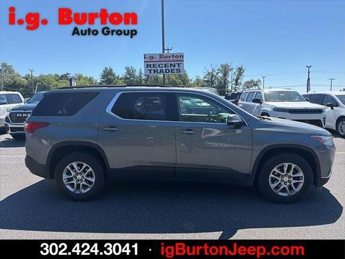 Steel Metallic 2020 Chevrolet Traverse LT Cloth