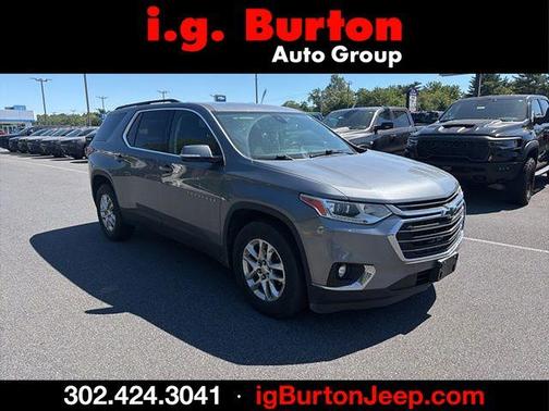 Steel Metallic 2020 Chevrolet Traverse LT Cloth