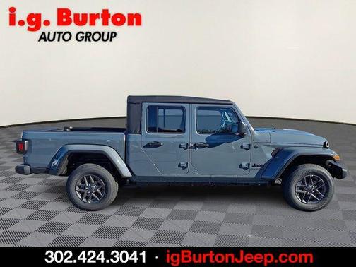 2026 Jeep Gladiator Sport