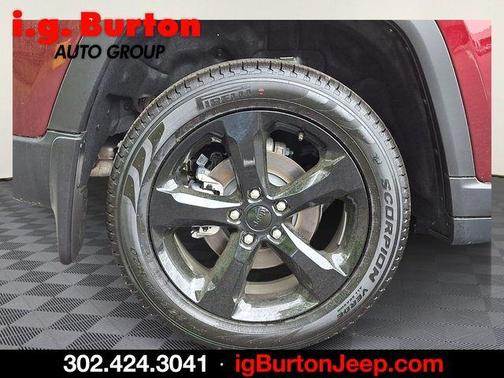 Velvet Red Pearlcoat 2026 Jeep Grand Cherokee Limited