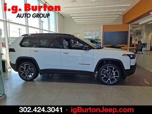 Bright White Clearcoat 2026 Jeep Cherokee Overland