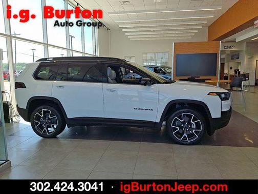 Bright White Clearcoat 2026 Jeep Cherokee Overland