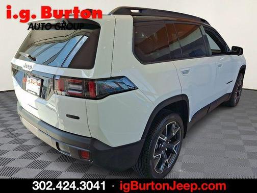 Bright White Clearcoat 2026 Jeep Cherokee Overland