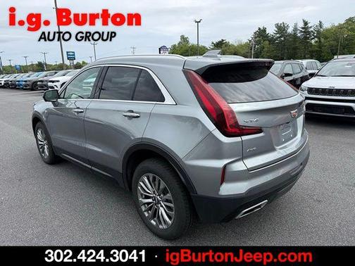 Silver Metallic 2025 Cadillac XT4 Premium Luxury