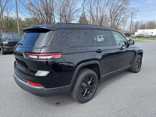 2024 Jeep Grand Cherokee L Laredo