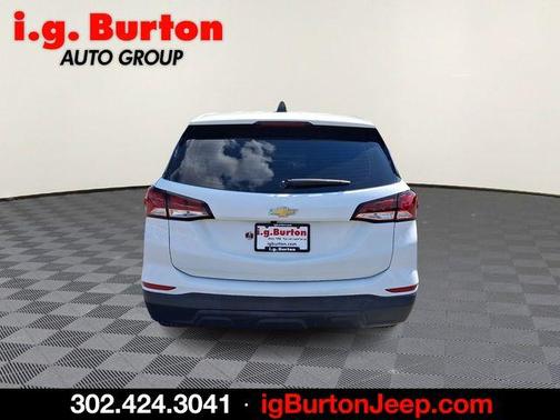 Summit White 2022 Chevrolet Equinox LS